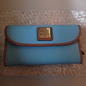 Dooney and bourke checkbook wallet